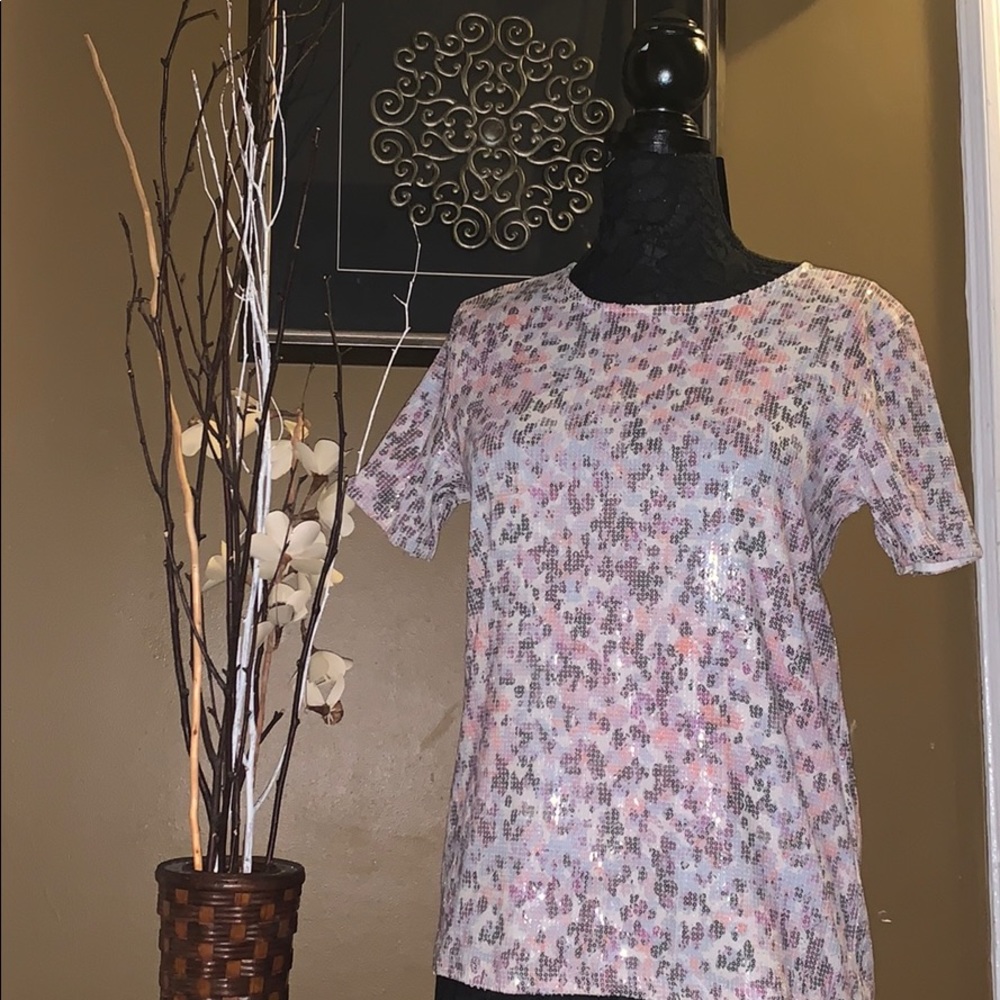 ☀️NWT DKNY SEQUIN TOP